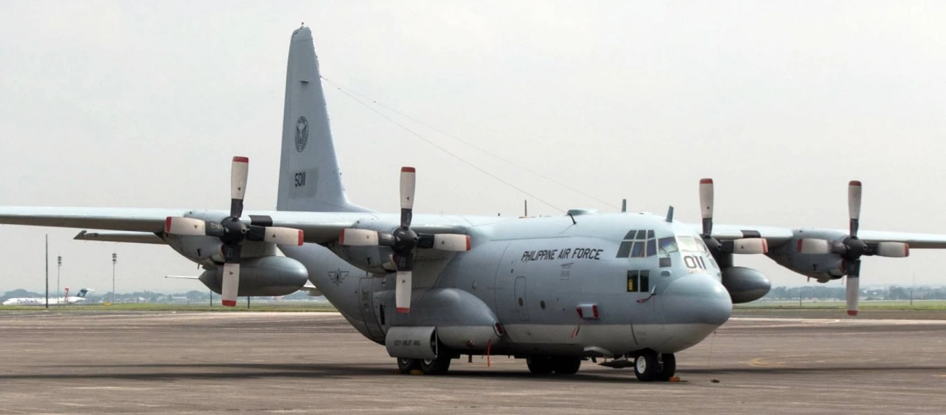 Φιλιππίνες: Συνετρίβη στρατιωτικό αεροσκάφος με 85 επιβαίνοντες - Τουλάχιστον 17 νεκροί (φώτο) (upd)